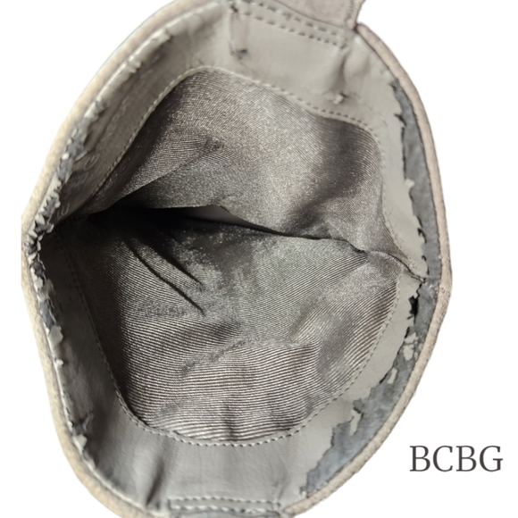 BCBGeneration BG Holland Western Style Boots - Picture 10 of 13